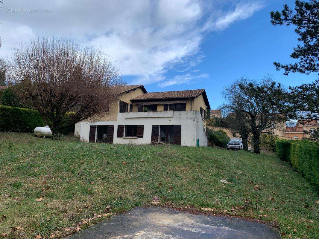 Maison à SAINT-CYR-AU-MONT-D'OR