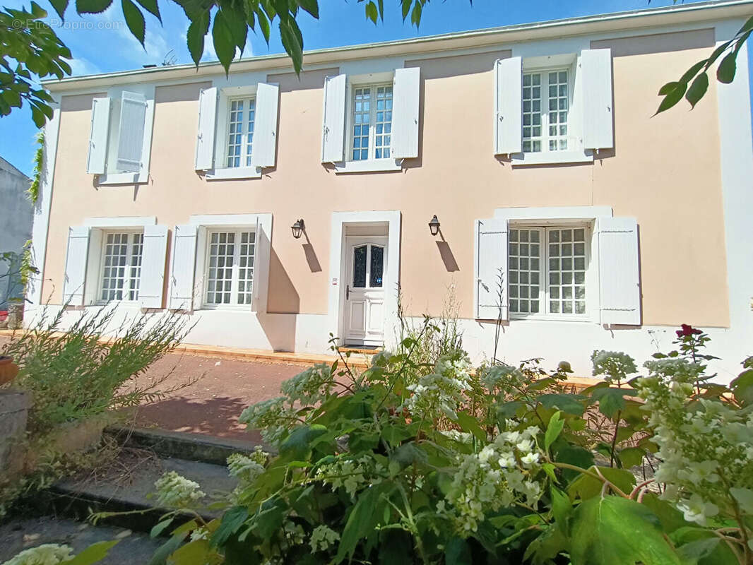 Maison à LUSSANT