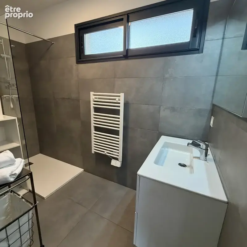 CALVI - Appartement trés récent 1 chambre - photo 8