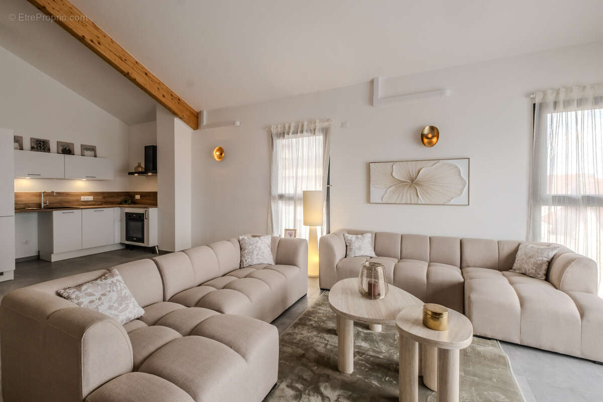 Appartement à EVIAN-LES-BAINS