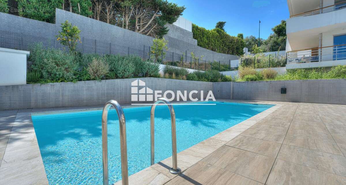 Appartement à VILLENEUVE-LOUBET