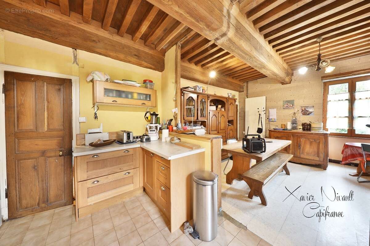 Maison à vendre 6 pièces proche de SAINT TRIVIER DE COURTES (01) - photo 3