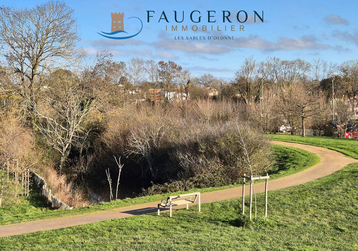 Terrain à OLONNE-SUR-MER