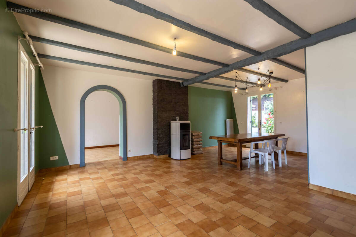 Maison à SAINT-VINCENT-DE-COSSE