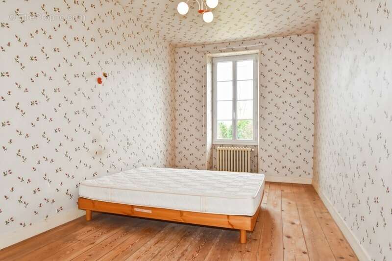 Maison à AIGREFEUILLE-D'AUNIS