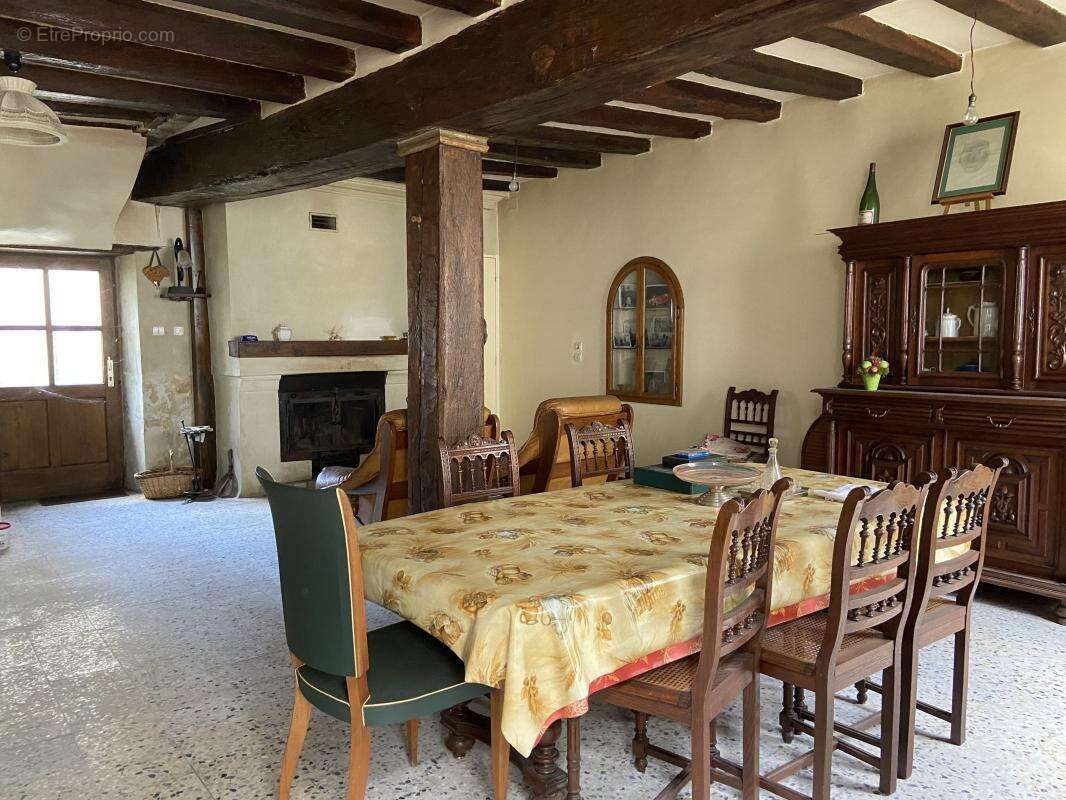 Maison à SAINT-CHRISTOPHE-SUR-LE-NAIS