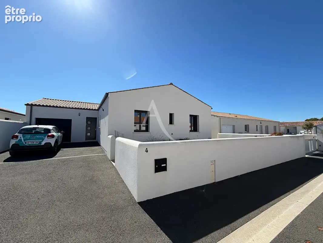 Photo Maison à Port-Des-Barques au prix de 329 000€