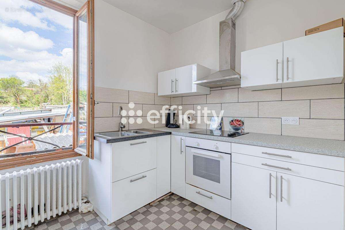 Maison à THORIGNY-SUR-MARNE