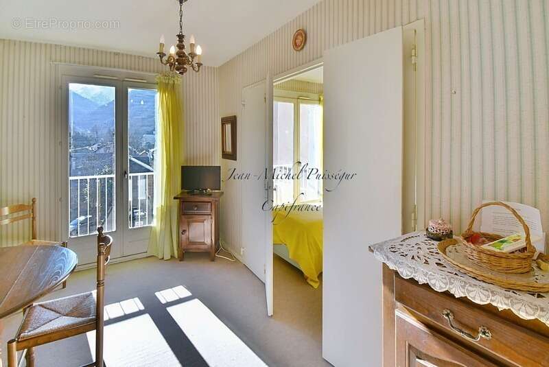 Appartement à Vendre 2 pièces BAGNERES DE LUCHON (31), Exposition Sud, Vue Pyrénées - photo 2