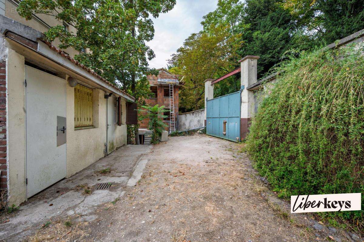 Saint-Maurice – Un cocon indépendant aux portes de Paris - photo 5