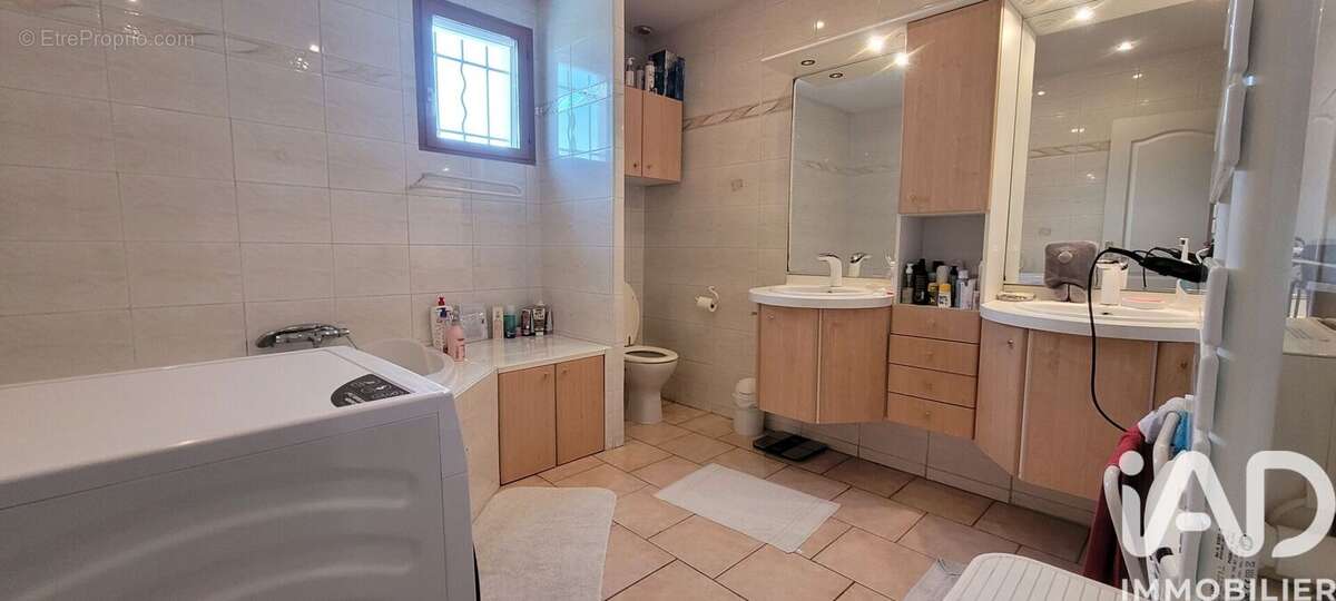 Photo 4 - Maison à LA CRAU