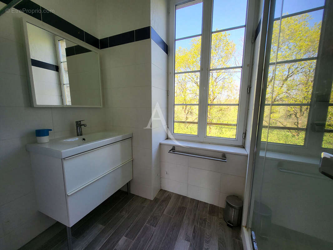 Maison à LE POIRE-SUR-VIE