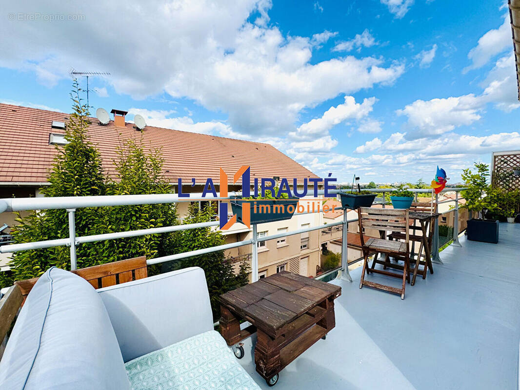Appartement à CARRIERES-SUR-SEINE
