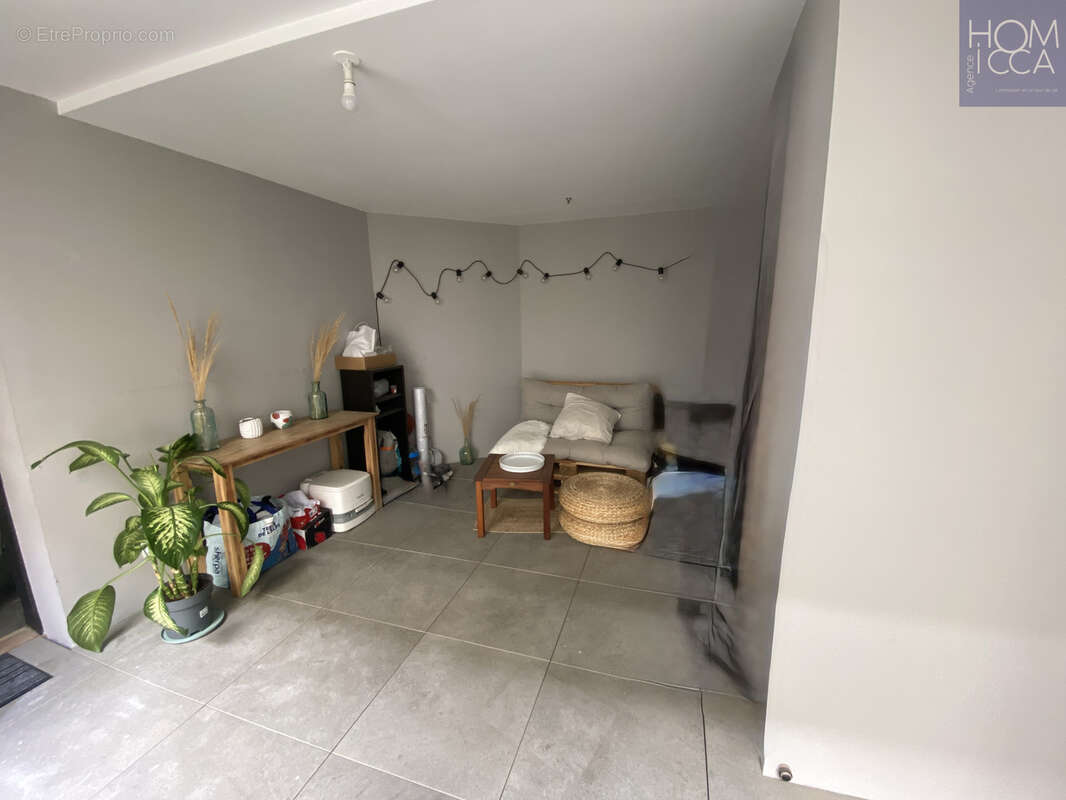 Lyon 5 la plaine immeuble recent standing appartement type 3 66m2 2 chambres parking double - photo 7