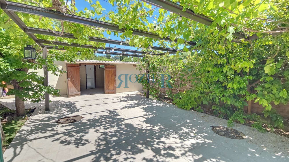 Appartement à MOUGINS