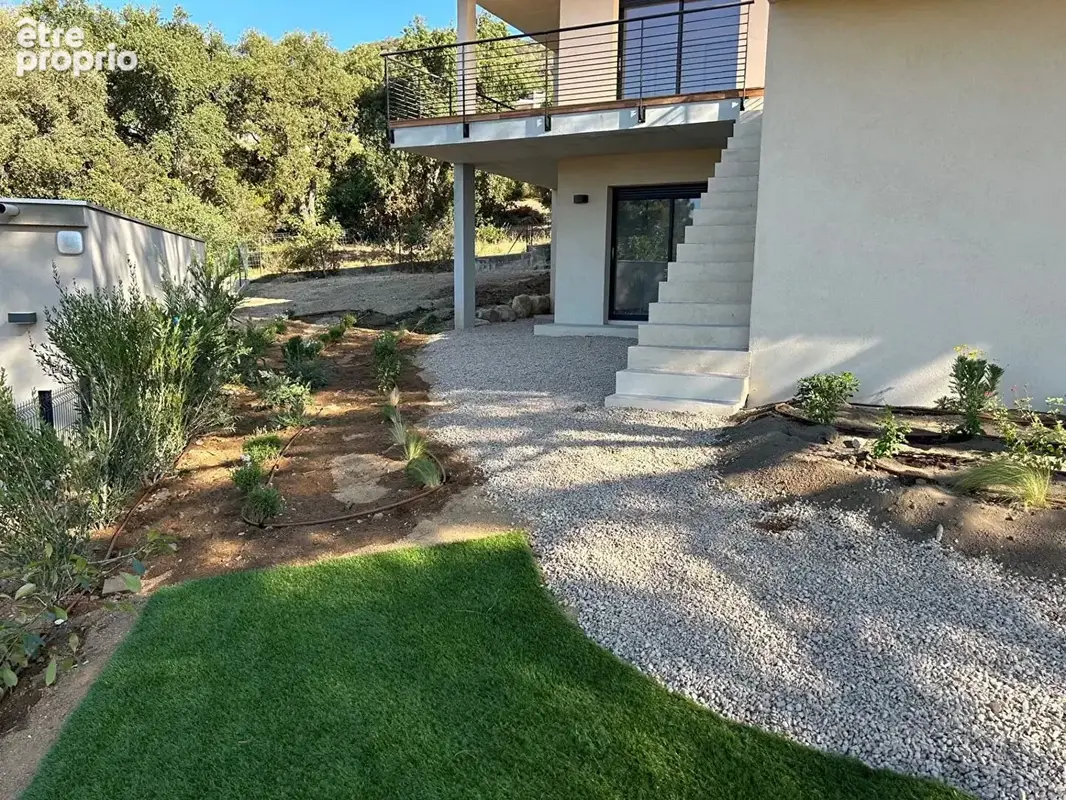 A vendre magnifique villa contemporaine de 150m2 sur terrain de 820m2 sainte lucie de porto vecchio - photo 3