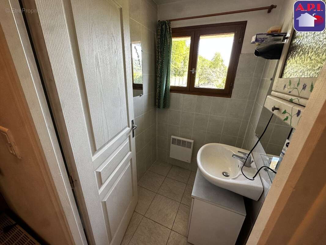 Maison 56 m² à Castelnau-Durban  - photo 6