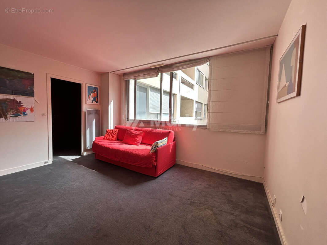 Appartement à PARIS-7E