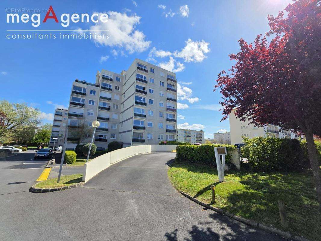 T3 Dernier étage – Lumineux, Vue dégagée, Garage et Cave - photo 15