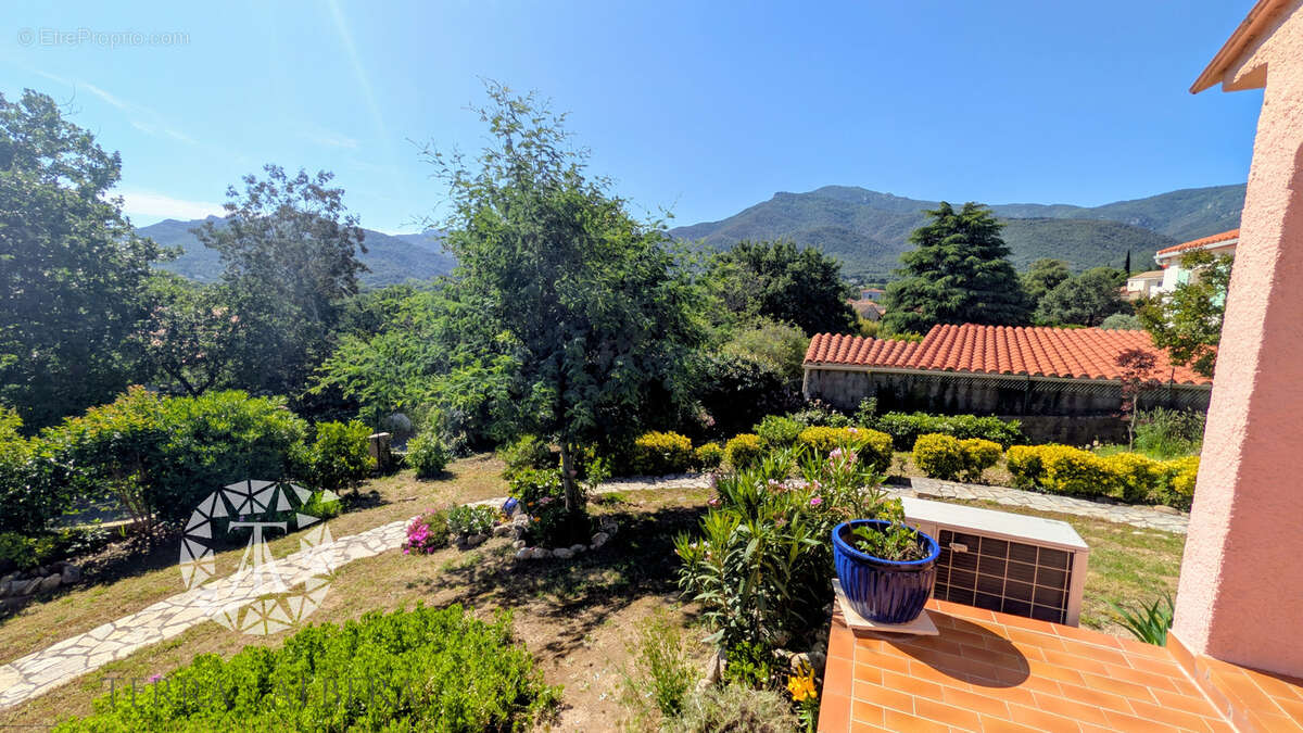 Maison à LAROQUE-DES-ALBERES