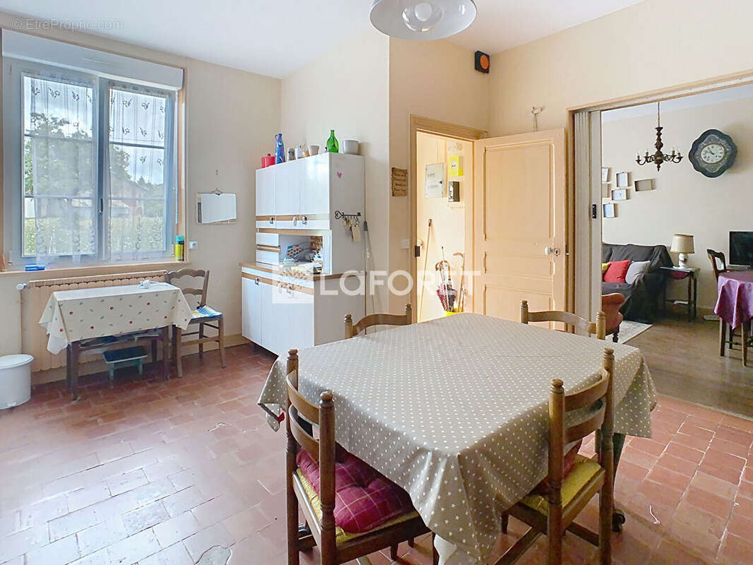 Maison à SERVON-MELZICOURT