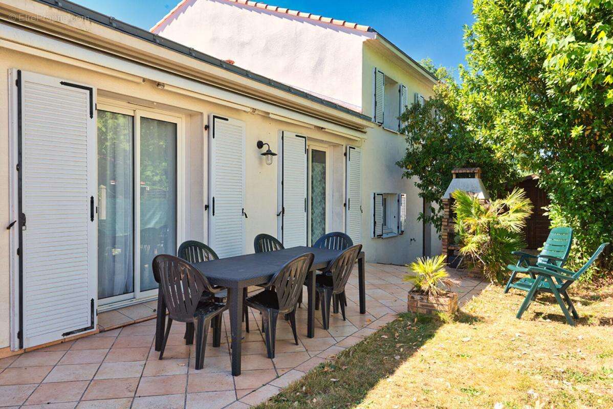 Maison à SAINT-SEBASTIEN-SUR-LOIRE