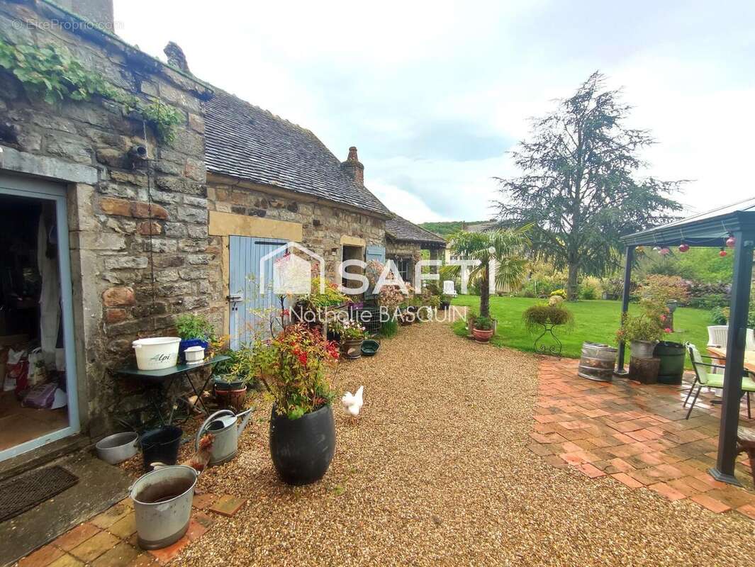 Photo 5 - Maison à SAINT-GENGOUX-LE-NATIONAL