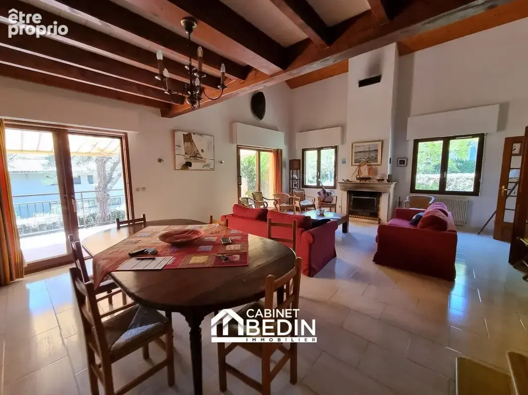 Maison 245 m² à Le Bouscat  - photo 3