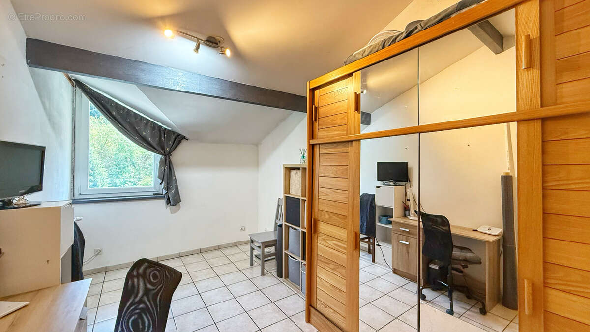 Appartement à APPRIEU
