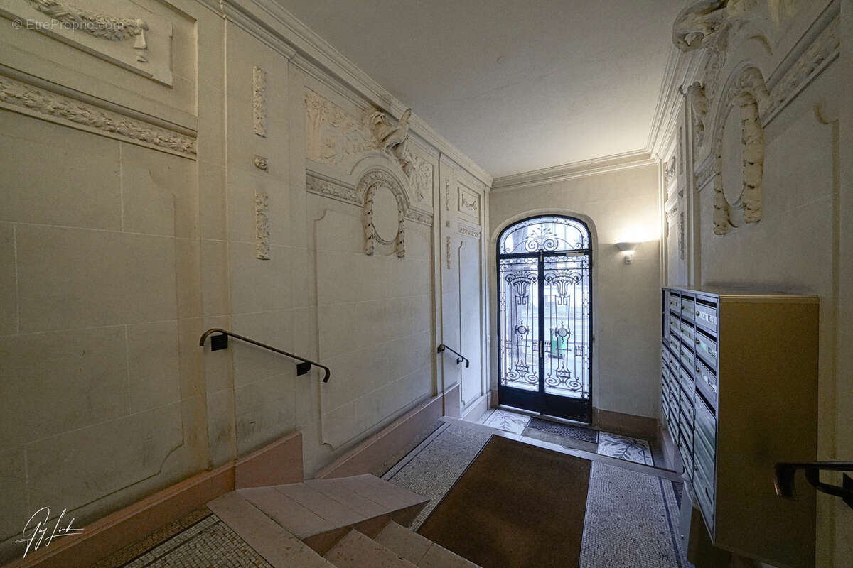 Appartement à PARIS-20E