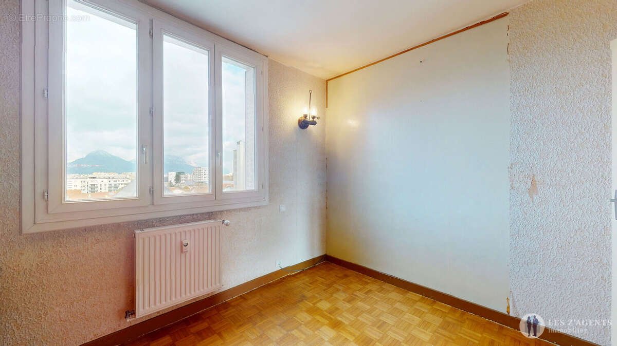 Appartement à LE PONT-DE-CLAIX