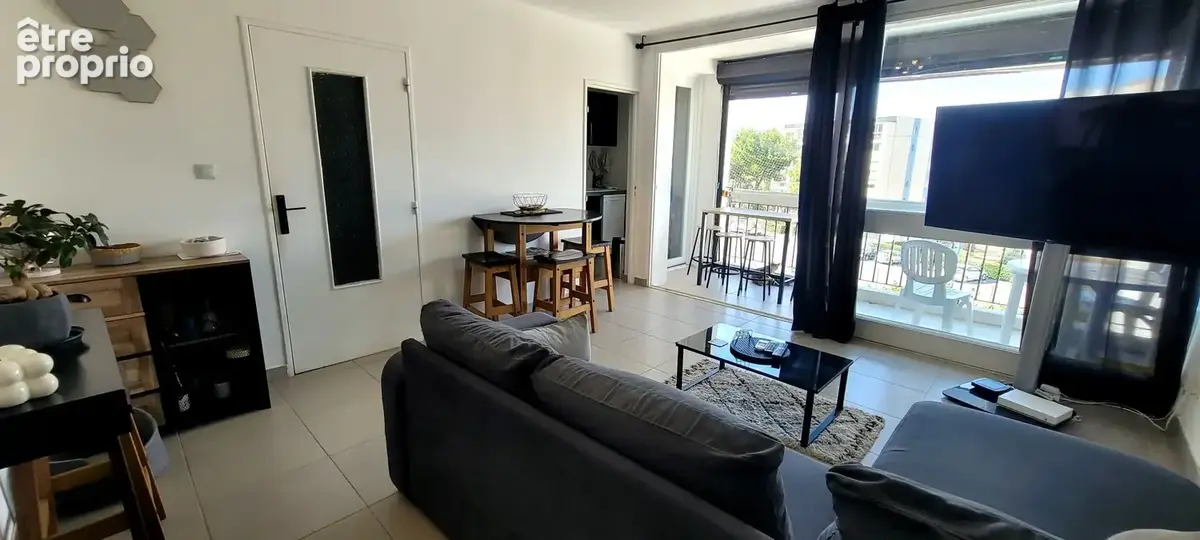 Beau t2/cabine avec parking prive et terrasse - photo 1