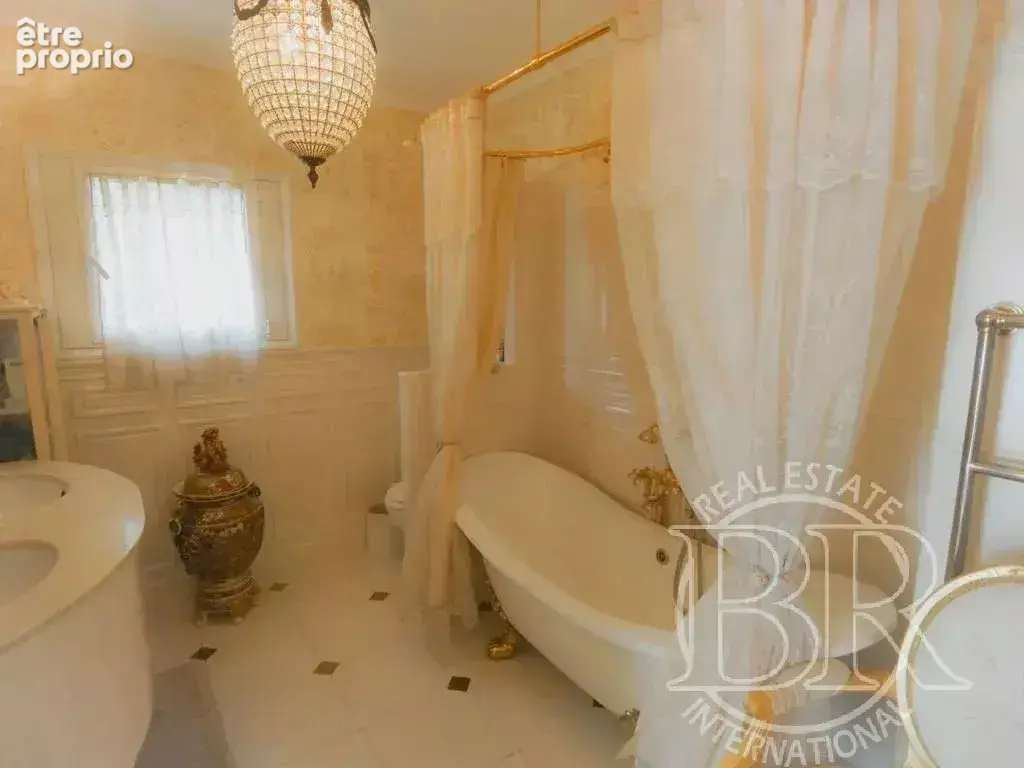 A vendre Beausoleil splendide ville de 7 pièces avec la piscine  vue panoramique mer - photo 9