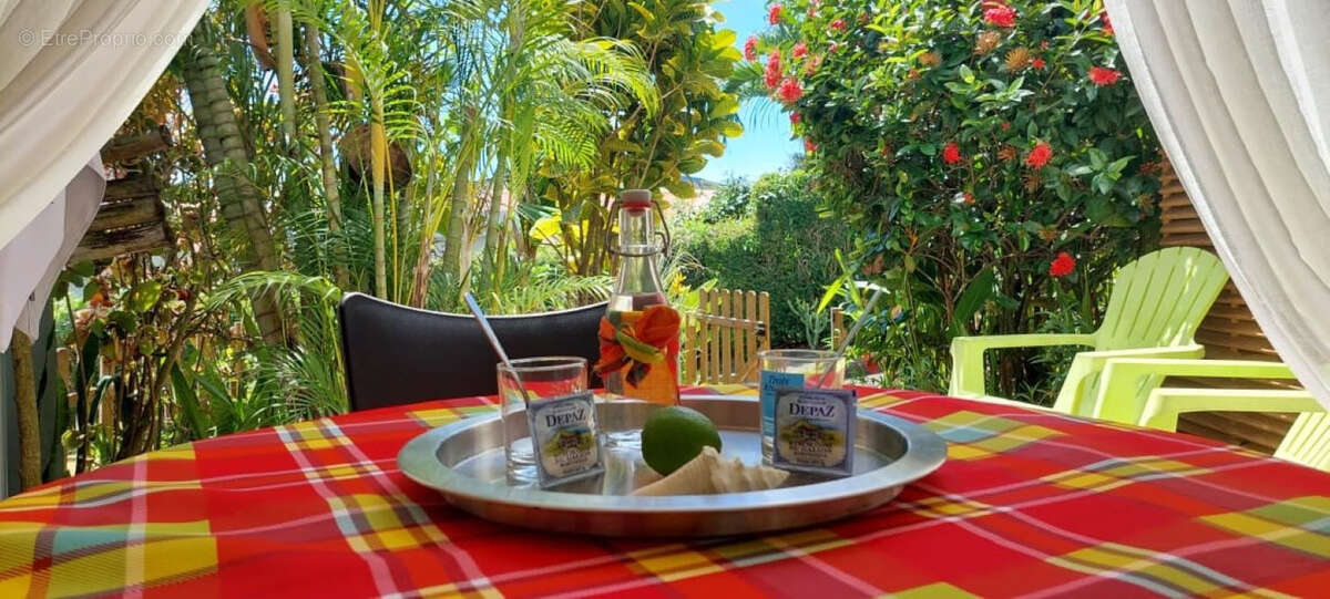 Appartement à LES TROIS-ILETS