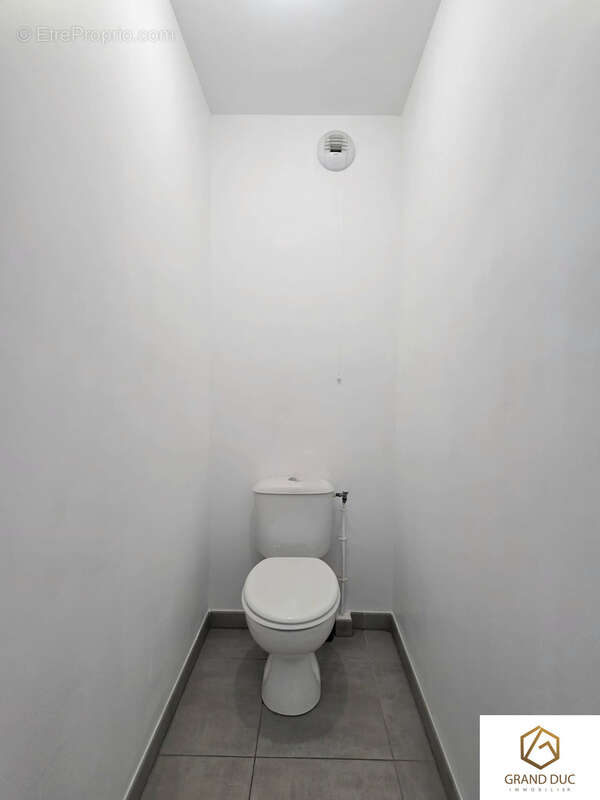 Appartement à MARSEILLE-2E