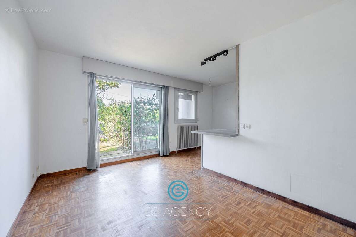 Appartement à MARSEILLE-9E