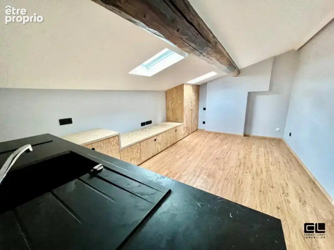 Studio de 14.05m²carrez (20m² utiles) rénové, proche Valmy - photo 2
