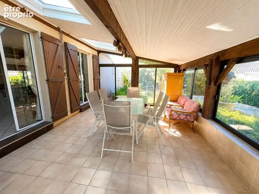 A VENDRE Maison T4 de plain-pied avec véranda, garage. Terrain de 502 m² - photo 3