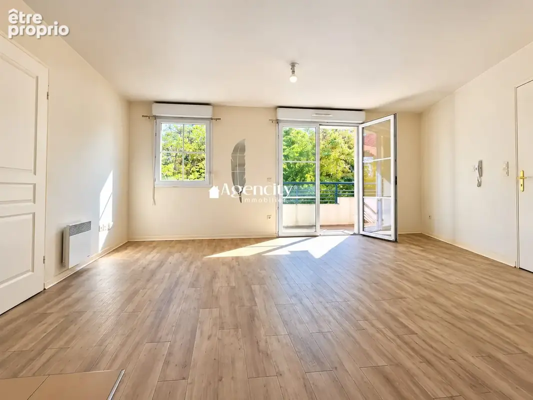Appartement 2 pièces 47 m² à vendre à Torcy (77200) - photo 2