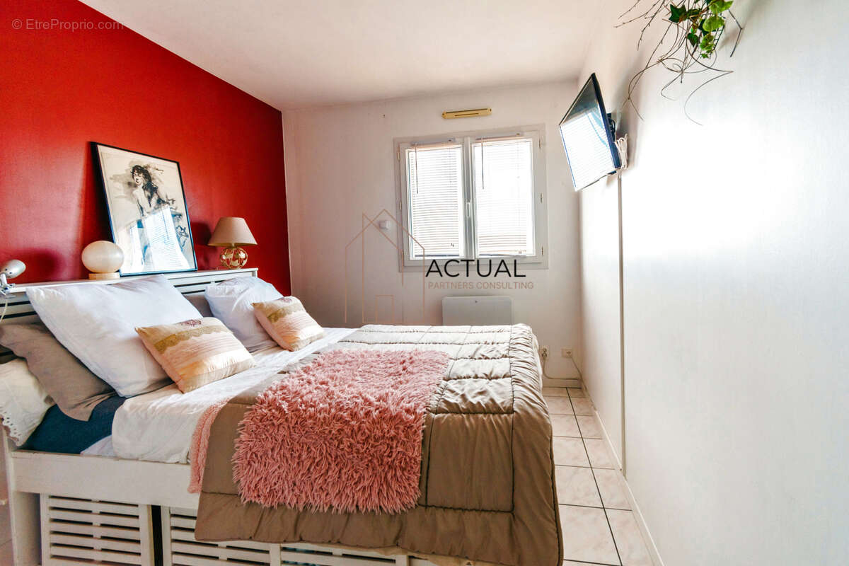 Maison à VILLELONGUE-DELS-MONTS