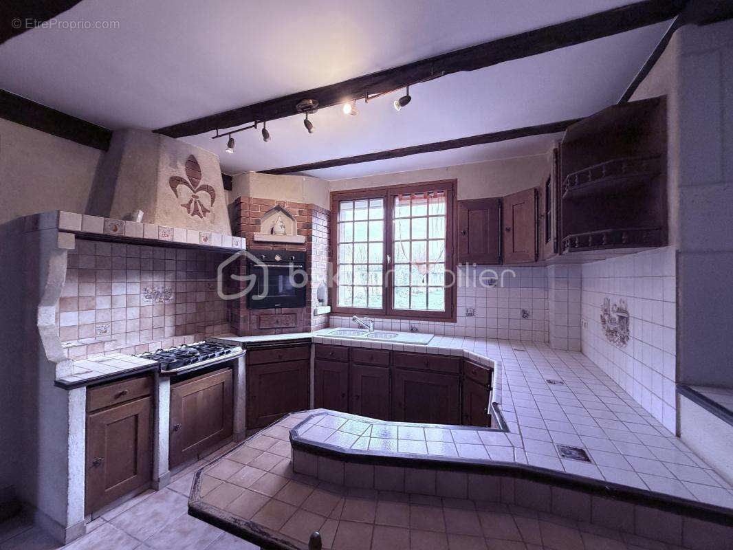 Maison à BAZOCHES-LES-BRAY
