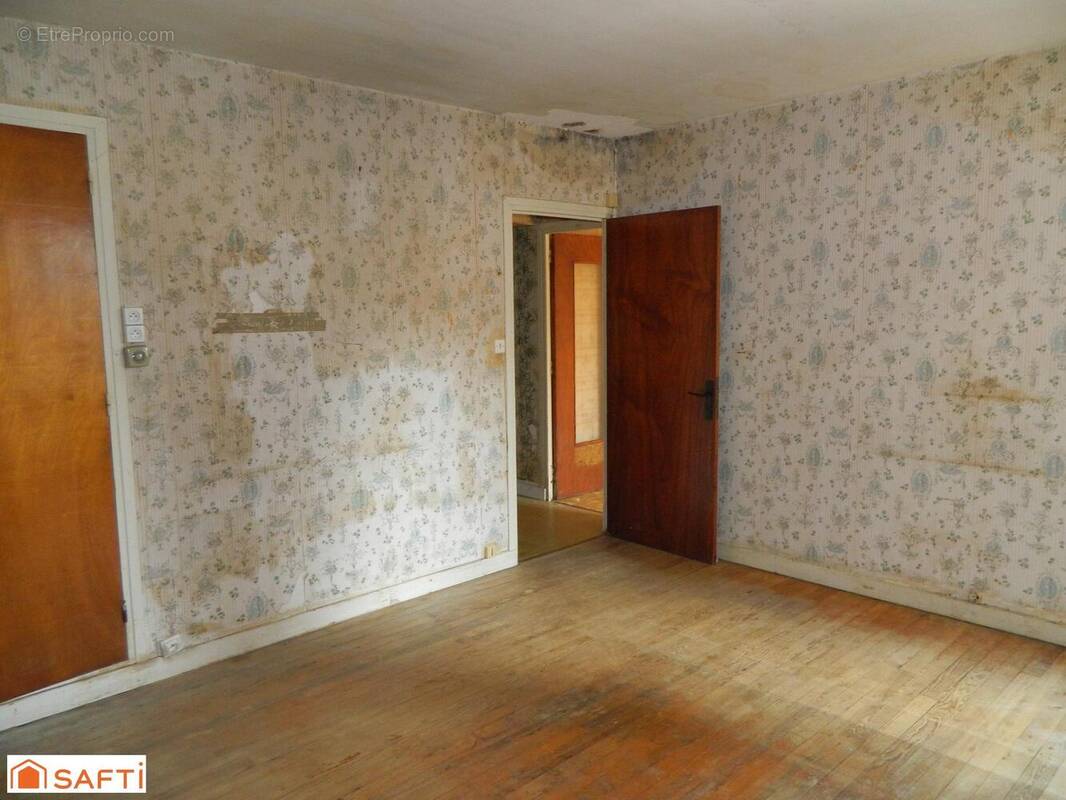 Photo 1 - Appartement à VERNOUX-EN-VIVARAIS