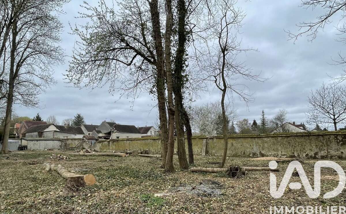 Terrain 832 m² à Les Ormes-Sur-Voulzie  - photo 3
