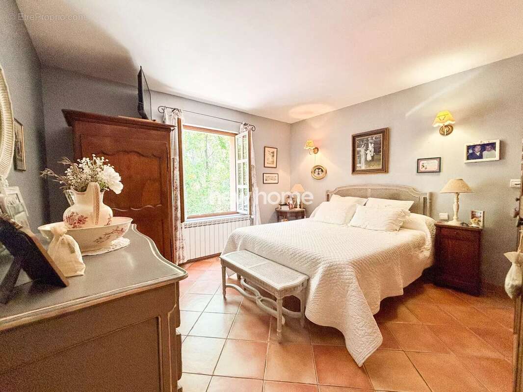Maison à LORGUES