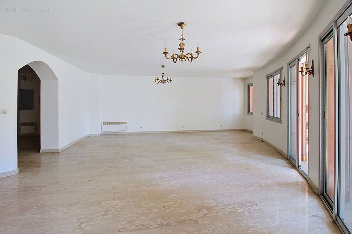 Appartement à DRAGUIGNAN