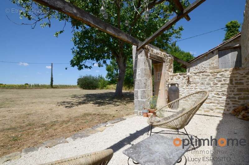 Maison à NANTEUIL-EN-VALLEE