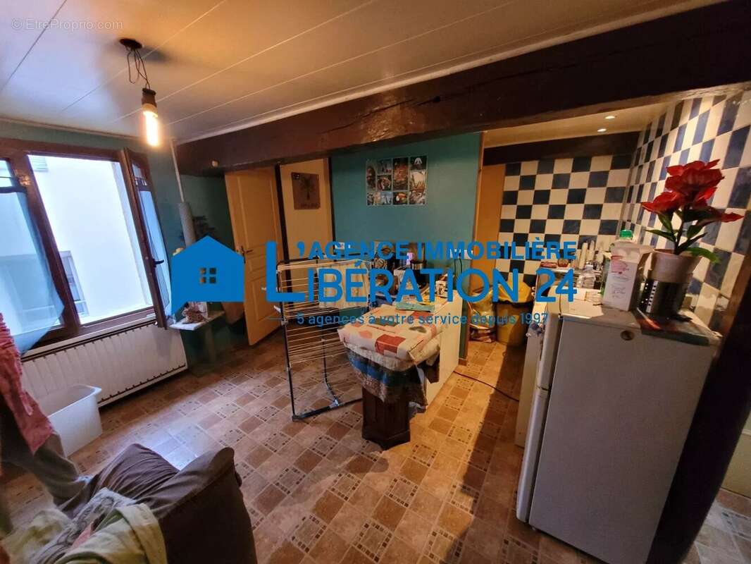 Appartement à SAINT-ROMAIN-EN-JAREZ