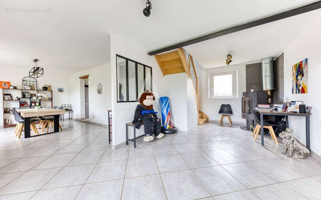 Maison à OZOIR-LA-FERRIERE