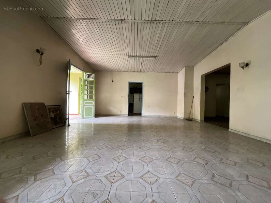 Maison à RIVIERE-SALEE