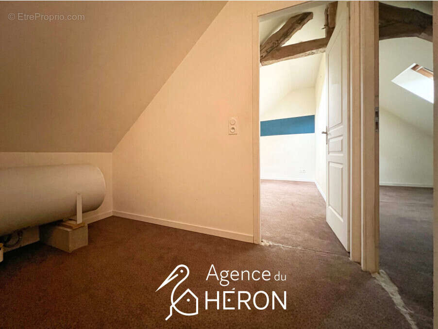 Maison à BEAUNE-LA-ROLANDE